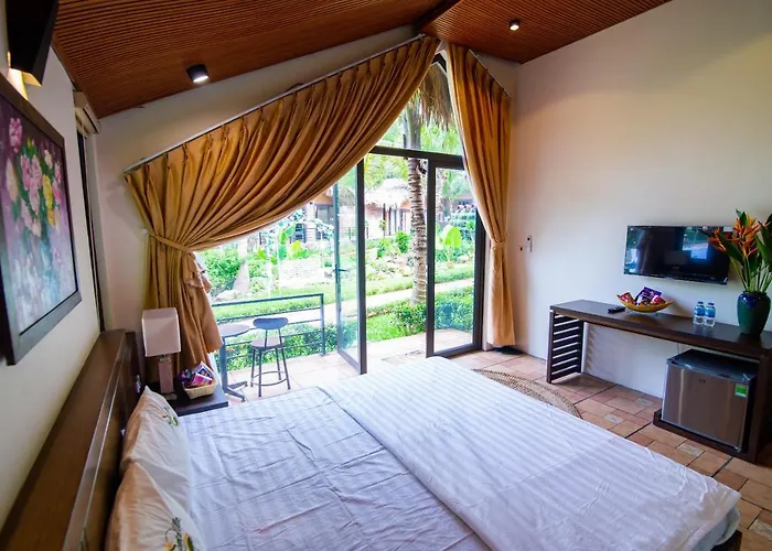 May Tropical Villas
