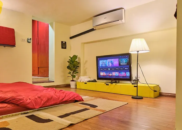 Artistic Apartment